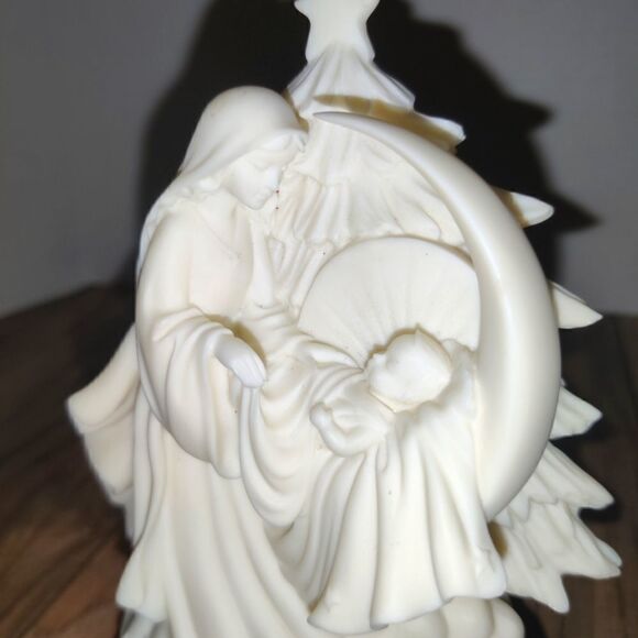 Roman Inc. Millennium Silent Night Musical Figurine 1997 Mary & Jesus Exclusive. - Picture 6 of 9